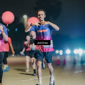Runner Photo 7504833