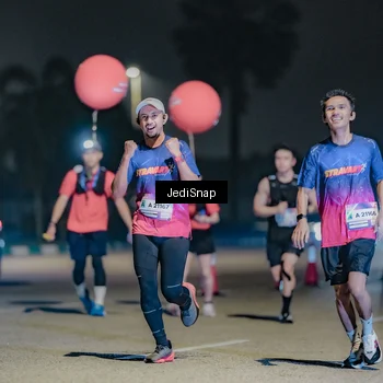 Runner Photo 7504834