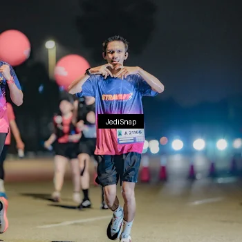 Runner Photo 7504840