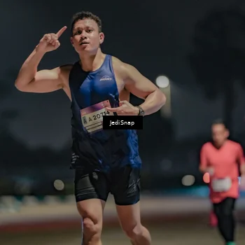 Runner Photo 7504884
