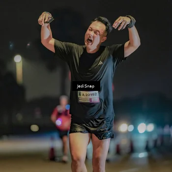 Runner Photo 7504885