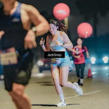 Runner Photo 7504908