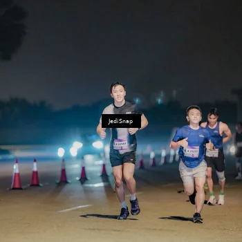 Runner Photo 7504944