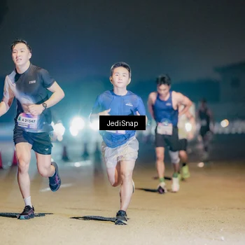 Runner Photo 7504959