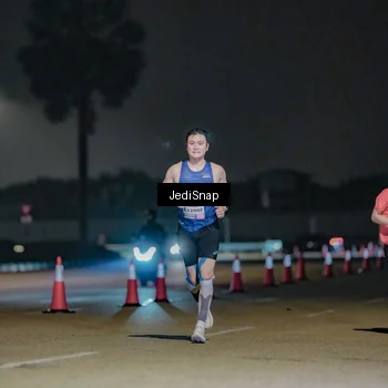 Runner Photo 7504978