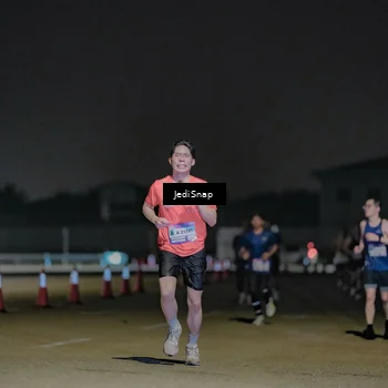 Runner Photo 7504991