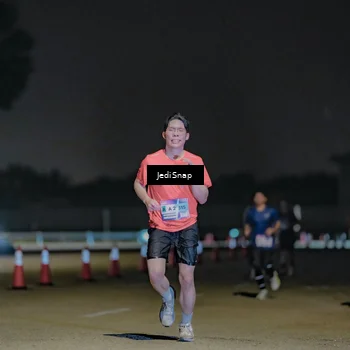 Runner Photo 7504992