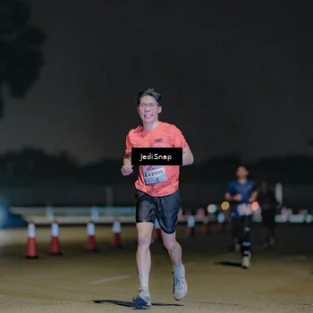 Runner Photo 7504993