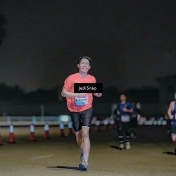 Runner Photo 7504999