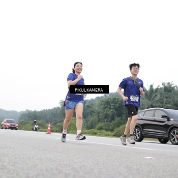 Runner Photo 7505001