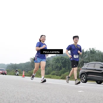 Runner Photo 7505002