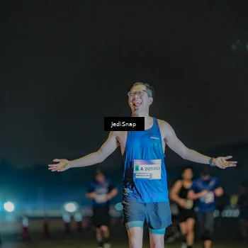 Runner Photo 7505017