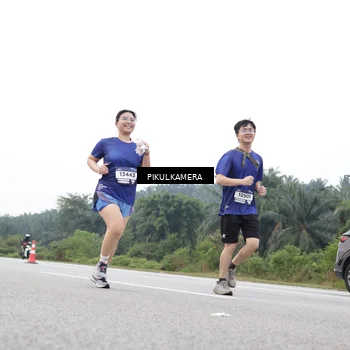 Runner Photo 7505018