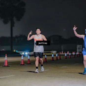 Runner Photo 7505042