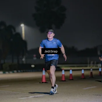 Runner Photo 7505053