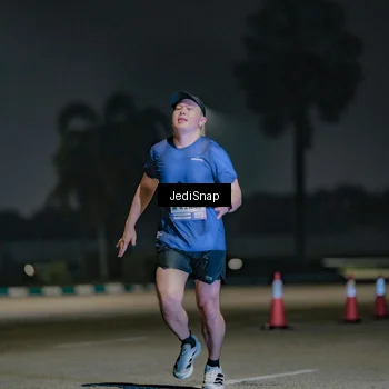 Runner Photo 7505058