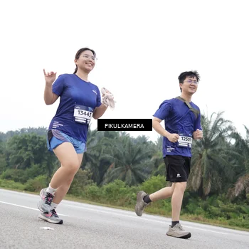 Runner Photo 7505060