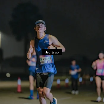 Runner Photo 7505071