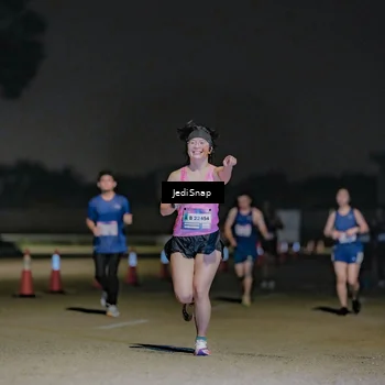 Runner Photo 7505077