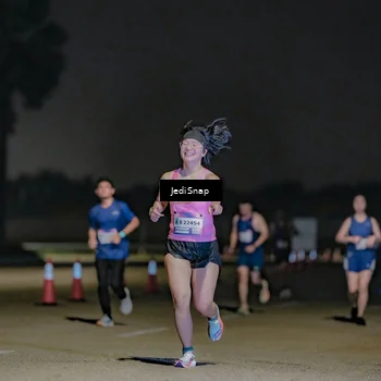 Runner Photo 7505083