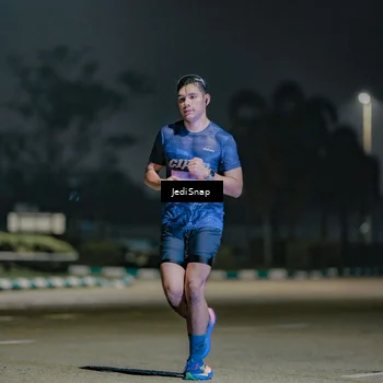 Runner Photo 7505086