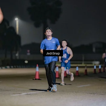 Runner Photo 7505099