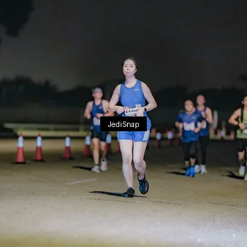 Runner Photo 7505104