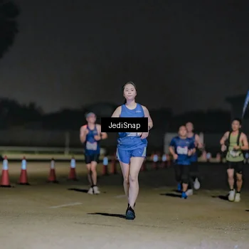 Runner Photo 7505106
