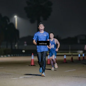 Runner Photo 7505114
