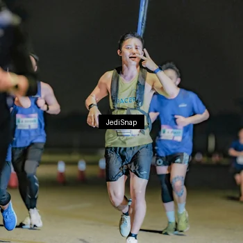 Runner Photo 7505130