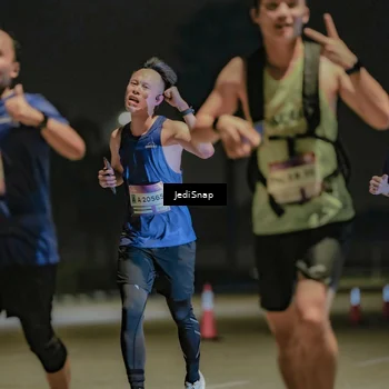 Runner Photo 7505135