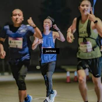 Runner Photo 7505136