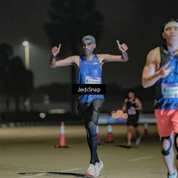 Runner Photo 7505174
