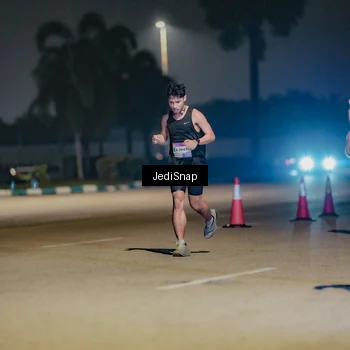 Runner Photo 7505190