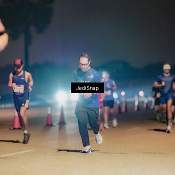 Runner Photo 7505195