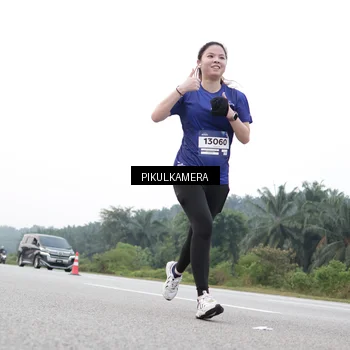 Runner Photo 7505223
