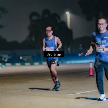 Runner Photo 7505224