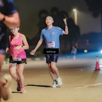 Runner Photo 7505247