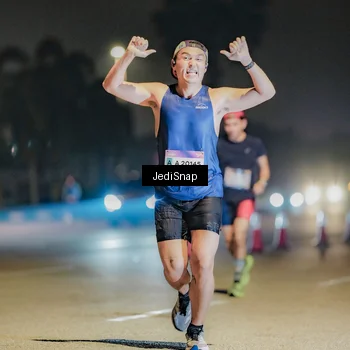 Runner Photo 7505256