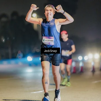 Runner Photo 7505265