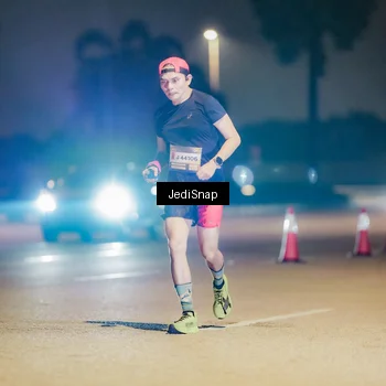 Runner Photo 7505267