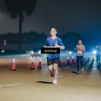 Runner Photo 7505281