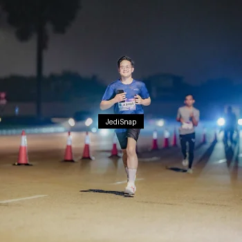 Runner Photo 7505282