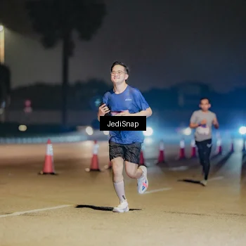 Runner Photo 7505287
