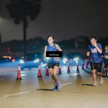 Runner Photo 7505311