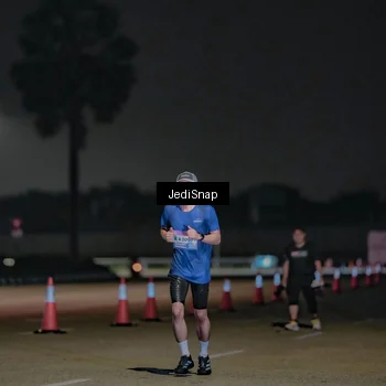 Runner Photo 7505337