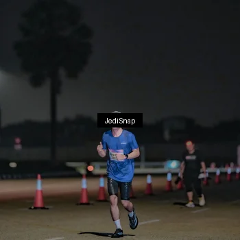 Runner Photo 7505340