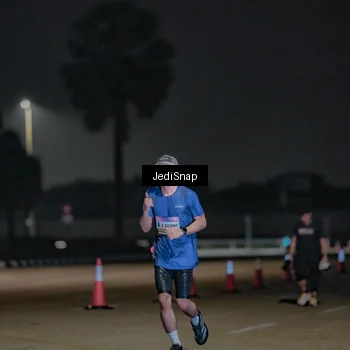 Runner Photo 7505341