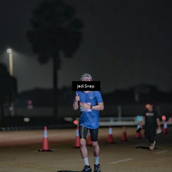 Runner Photo 7505342