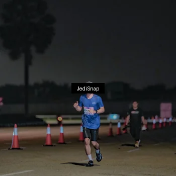 Runner Photo 7505344